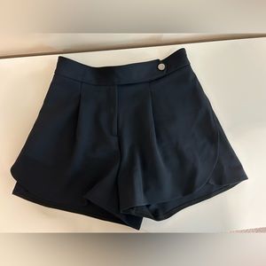 Brand new all black shorts